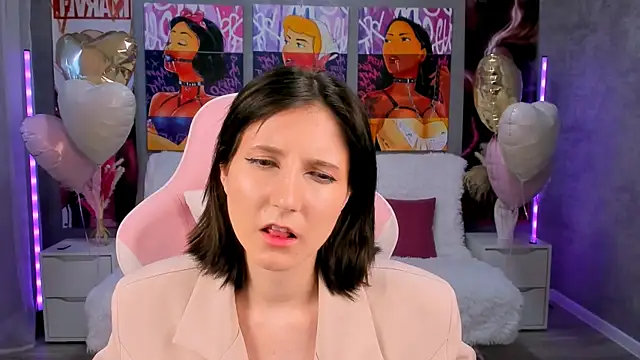 KikaOsterman online show from 02-14-26, 12:35