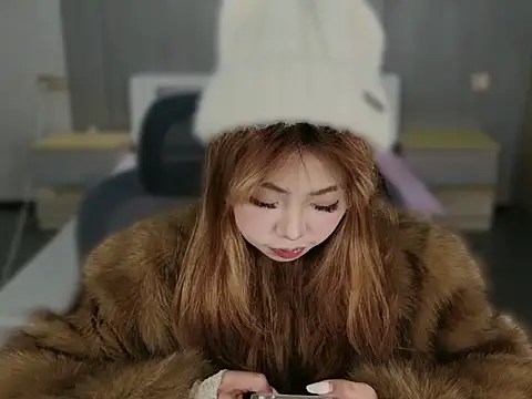 zhq2596271 online show from 01-15-26, 01:59