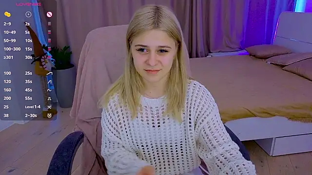 Snapshot of ApheliaStar chatting on 03-03-26, 03:40 ApheliaStar online show from 03-03-26, 03:40