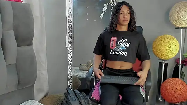 Snapshot of dylaans19 chatting on 02-20-26, 02:28 dylaans19 online show from 02-20-26, 02:28