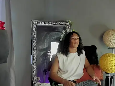 Snapshot of dylaans19 chatting on 02-21-26, 02:29 dylaans19 online show from 02-21-26, 02:29