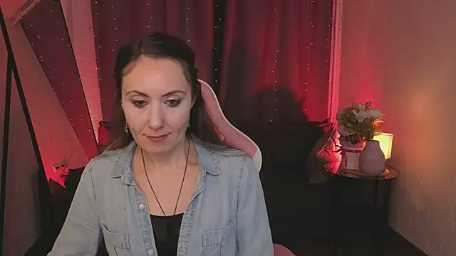 Juliet Jamess online show from 01-17-26, 01:49