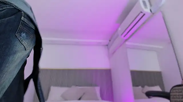 ashvalentine online show from 02-26-26, 07:35