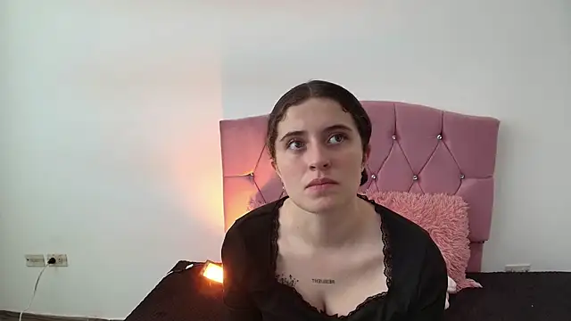 Snapshot of Cherry_Boomxx chatting on 02-27-26, 06:08 Cherry Boomxx online show from 02-27-26, 06:08