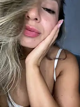 Snapshot of bebitas2_ chatting on 03-03-26, 12:06 bebitas2 online show from 03-03-26, 12:06