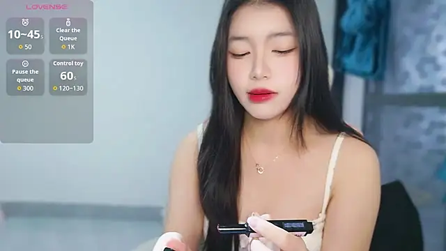 -XiaoYu-777 online show from 02-08-26, 07:45