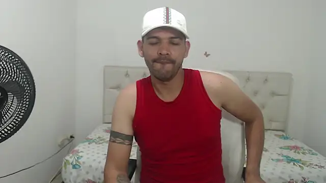 wildchris  online show from 01-12-26, 02:33