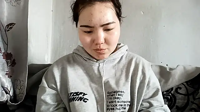 MollyAsian online show from 02-04-26, 04:07