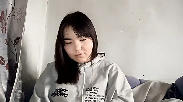 MollyAsian online show from 02-07-26, 04:16