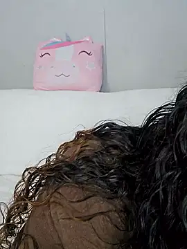 Snapshot of _Zhamira chatting on 01-12-26, 01:49 Zhamira online show from 01-12-26, 01:49