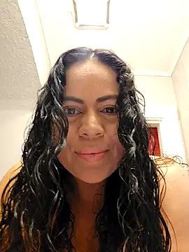 Snapshot of _Zhamira chatting on 02-26-26, 01:54 Zhamira online show from 02-26-26, 01:54