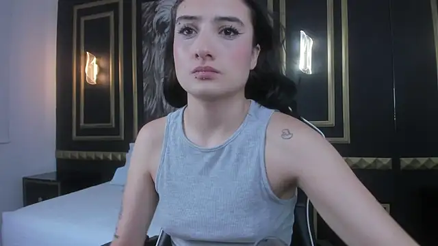 emma hiltonn  online show from 02-25-26, 02:10