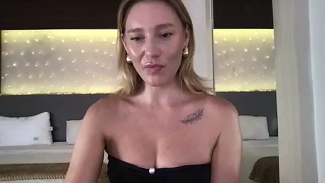 Stella muse online show from 03-18-26, 04:59