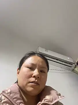 Snapshot of Sini-ii chatting on 03-09-26, 07:12 Sini-ii online show from 03-09-26, 07:12