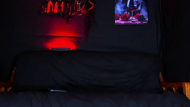 Snapshot of JessicaStones chatting on 02-10-26, 08:57 JessicaStones online show from 02-10-26, 08:57