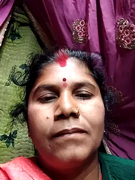 Hot di97 online show from 02-19-26, 08:27