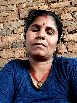 Hot di97 online show from 02-22-26, 03:29