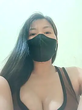 Snapshot of Lyly-68688 chatting on 02-26-26, 02:27 Lyly-68688 online show from 02-26-26, 02:27