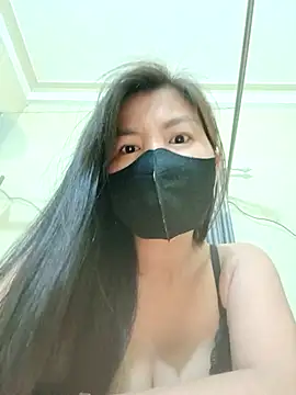 Snapshot of Lyly-68688 chatting on 03-26-26, 04:01 Lyly-68688 online show from 03-26-26, 04:01