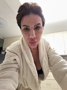 Missolevelvet online show from 02-11-26, 01:43