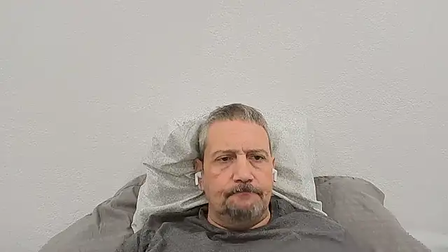 ShayB12 online show from 01-12-26, 05:29