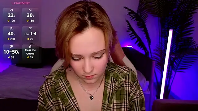 Snapshot of Ellie_Heavenly chatting on 02-07-26, 08:51 Ellie Heavenly online show from 02-07-26, 08:51