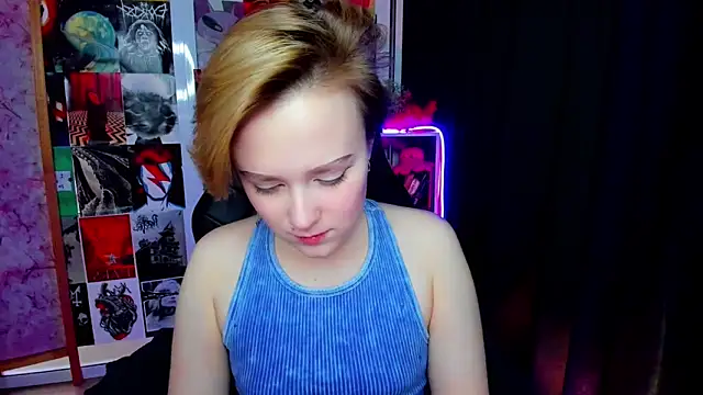 Snapshot of Ellie_Heavenly chatting on 02-14-26, 01:57 Ellie Heavenly online show from 02-14-26, 01:57