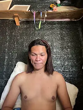 HugeAgatha online show from 02-04-26, 01:22