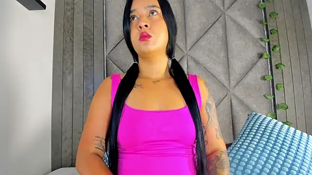 ChloeeMiller   online show from 02-13-26, 11:39