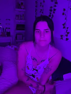 julieeeeee75 online show from 01-14-26, 09:52