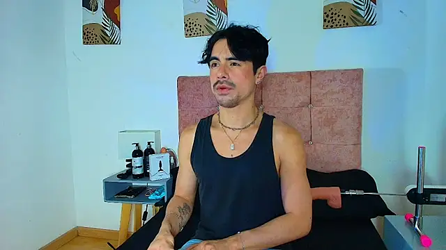 Snapshot of Ethan_Briggs_ chatting on 02-05-26, 03:33 Ethan Briggs online show from 02-05-26, 03:33