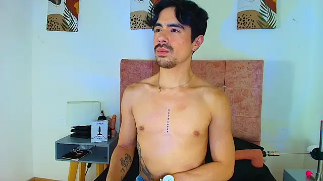 Snapshot of Ethan_Briggs_ chatting on 02-12-26, 03:45 Ethan Briggs online show from 02-12-26, 03:45