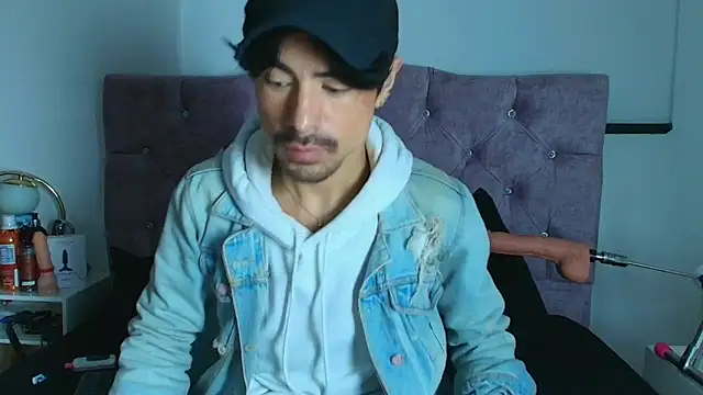 Snapshot of Ethan_Briggs_ chatting on 02-22-26, 02:24 Ethan Briggs online show from 02-22-26, 02:24