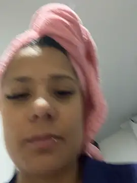 Snapshot of Pretty__Milf chatting on 03-28-26, 11:48 Pretty Milf online show from 03-28-26, 11:48