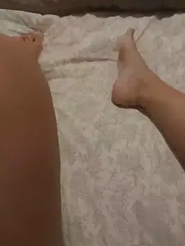 Snapshot of Karine0806 chatting on 02-24-26, 03:32 Karine0806 online show from 02-24-26, 03:32