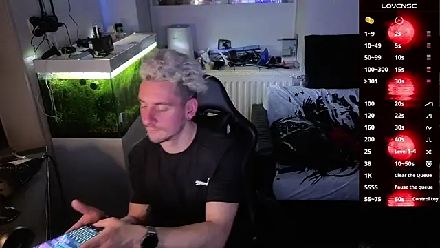 Rayzel White online show from 02-28-26, 10:00