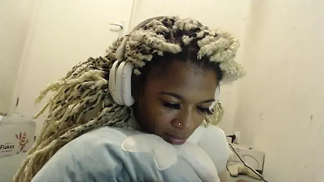 Snapshot of xxxdanidoomsdayxxx chatting on 02-03-26, 09:42 xxxdanidoomsdayxxx online show from 02-03-26, 09:42