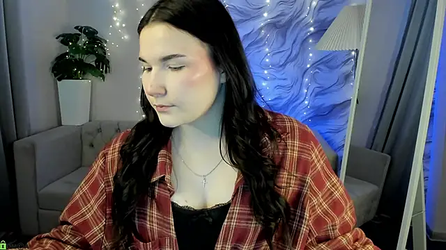 Snapshot of Mira_Silk chatting on 02-26-26, 03:16 Mira Silk online show from 02-26-26, 03:16