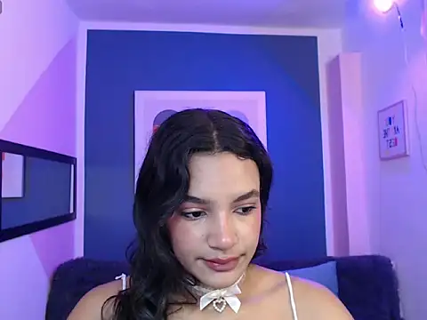 Snapshot of Nyxx_Velariia chatting on 02-04-26, 01:28 Nyxx Velariia online show from 02-04-26, 01:28