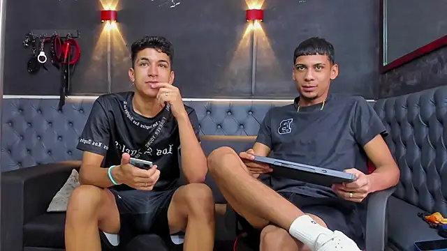 ALEX KEITH26 online show from 04-05-26, 12:13