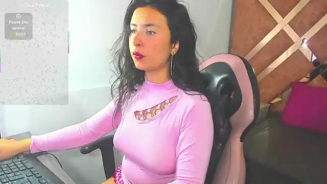 chrisstin foxx online show from 01-18-26, 04:05