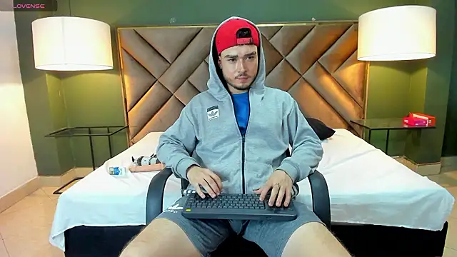 Salvattore Muller online show from 03-23-26, 12:03