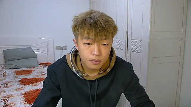 Chocolates-001 online show from 02-03-26, 10:42