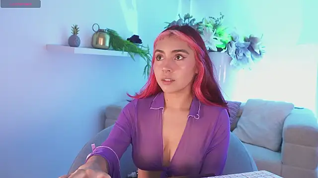 Snapshot of Dakota_velvet_ chatting on 01-18-26, 11:36 Dakota velvet online show from 01-18-26, 11:36