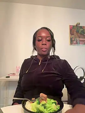 icelyne 2001 online show from 02-28-26, 11:39