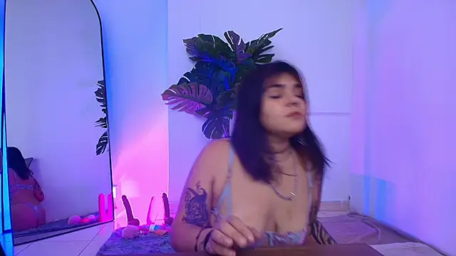 Dakota-bluu online show from 02-05-26, 04:55