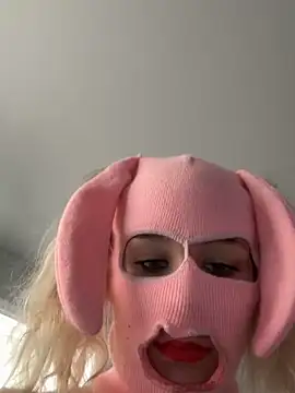 SexySkiBunny online show from 02-23-26, 06:27