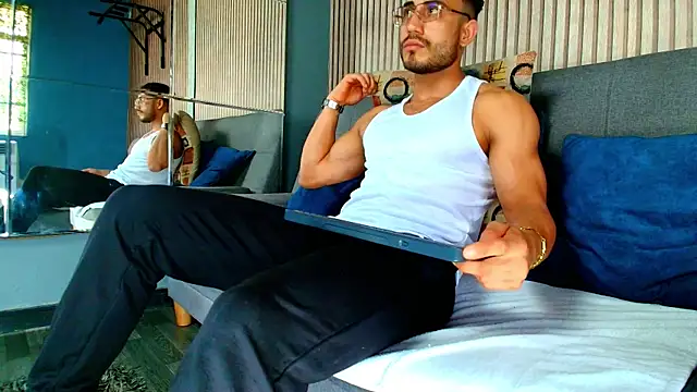 Vans Ross online show from 02-18-26, 07:32