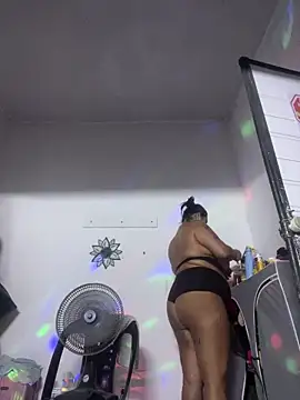 MorenaCariok online show from 04-01-26, 06:16