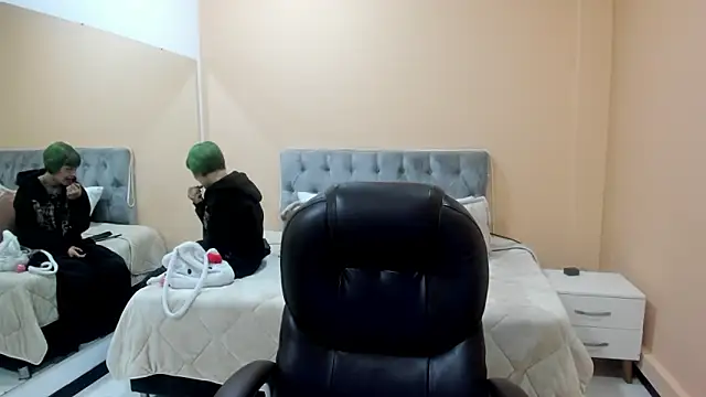 Bela Craxkerr online show from 02-25-26, 12:48